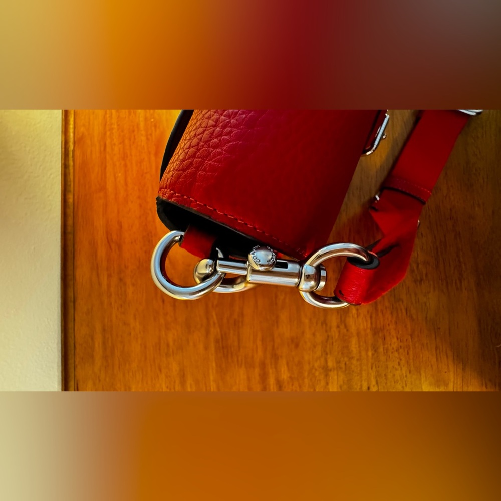 Coach red leather crossbody. - Picture 9 of 10